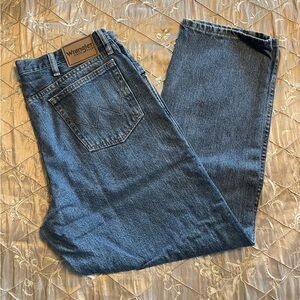 New Wrangler Men's Classic Denim Jeans 38 x 30